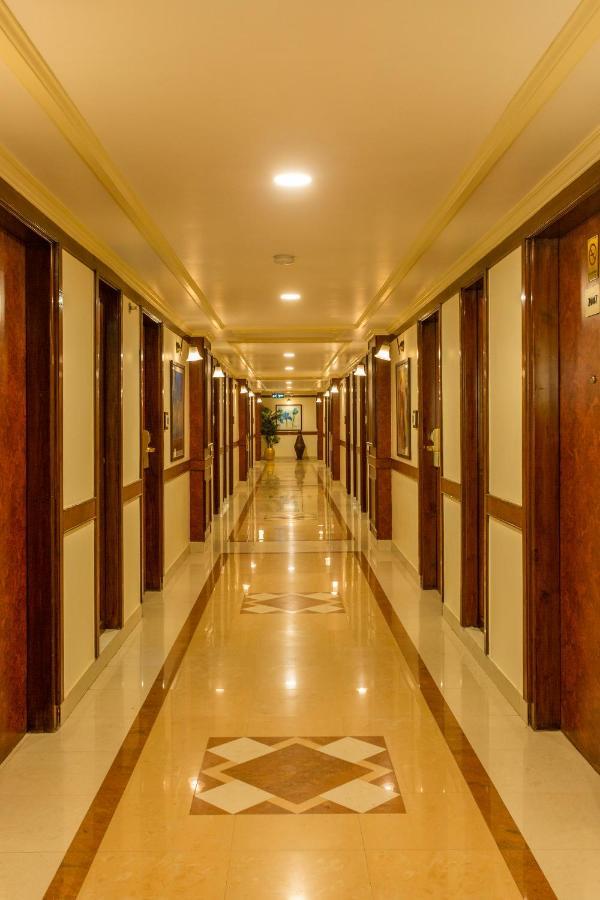 Hotel The Grand Regency Rajkot Exterior foto